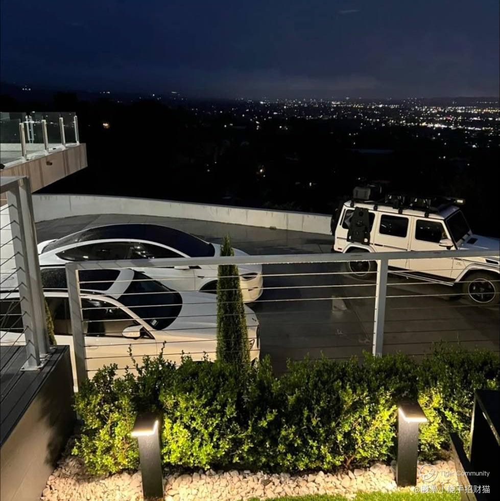 股票小能手招财猫