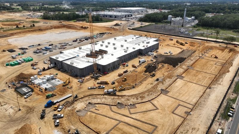 Microsoft's $17 billion AI capacity deal with Nebius Group is supported by  data center developer DataOne, which is building the new data center for  Nebius in Vineland, NJ. This site has come