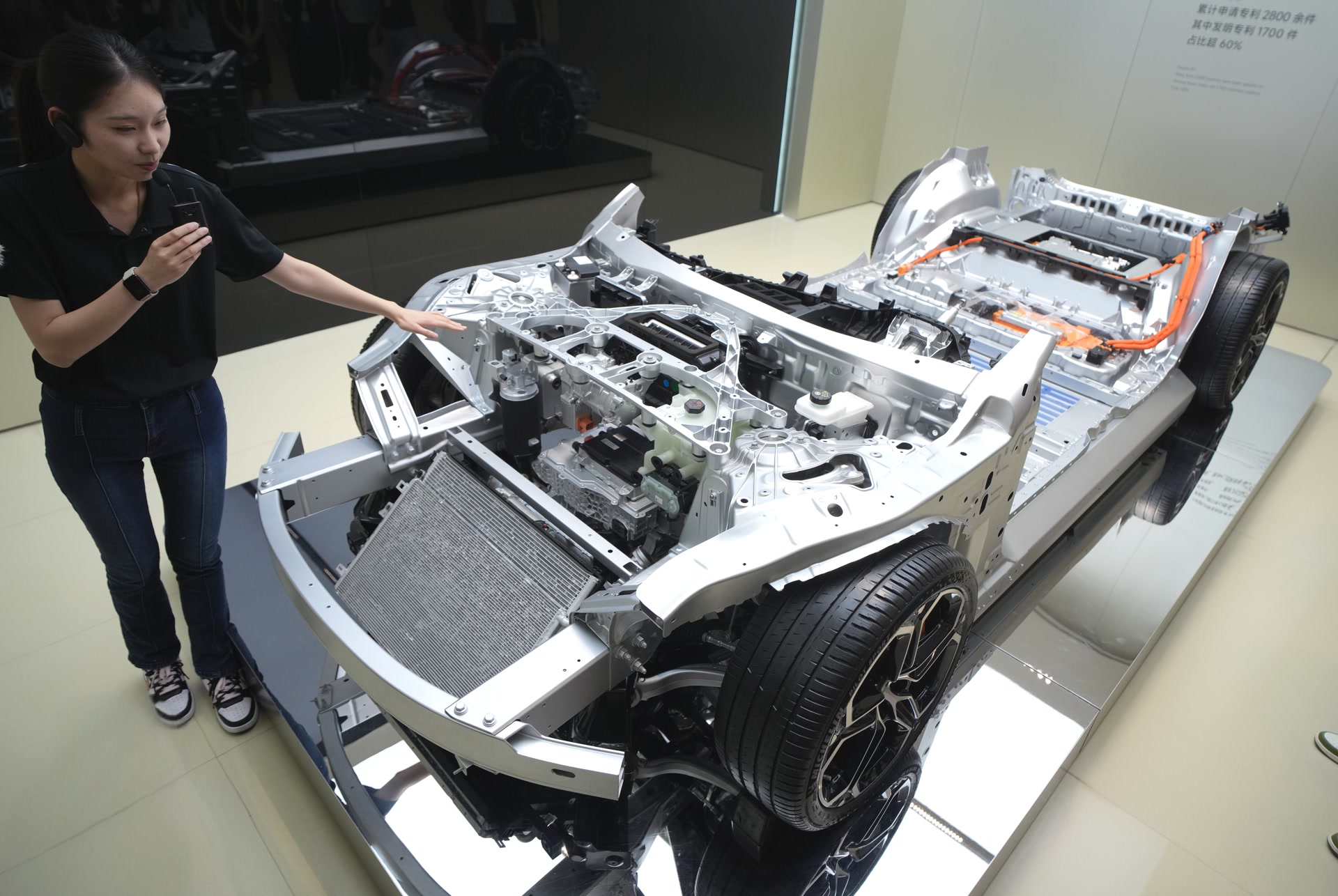 活力中國調研行—小米超級工廠 北京日報記者安旭東攝