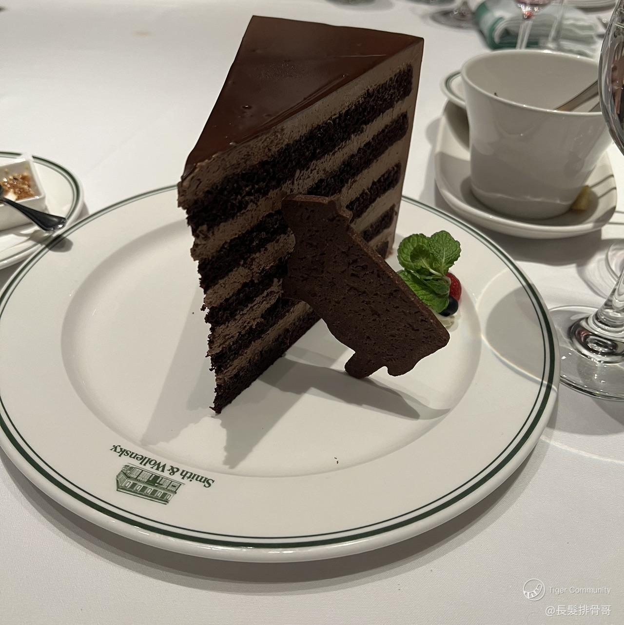 長髮排骨哥