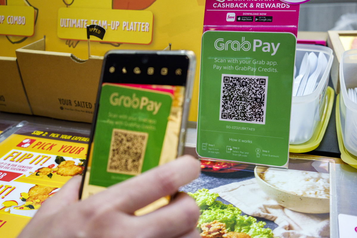 GrabPay allows users to pay for purchases online and in person using funds in the app's digital wallet. 