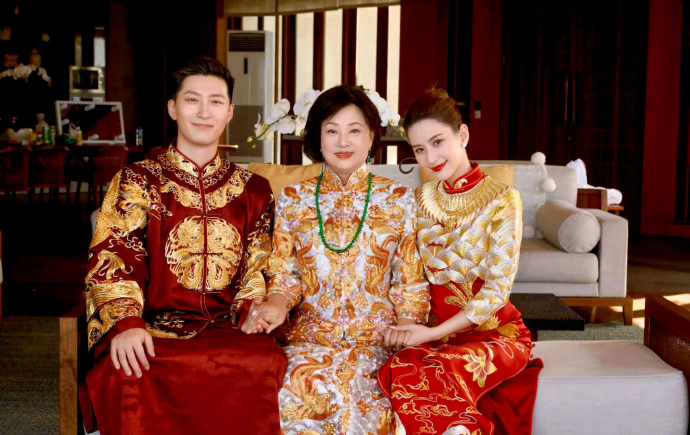 竇驍，何超蓮與四太陳婉珍合照