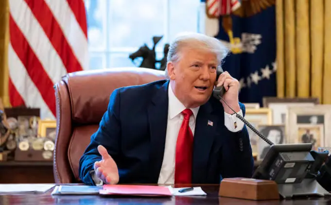 宣佈美伊停火前，特朗普被曝與兩個人通了電話