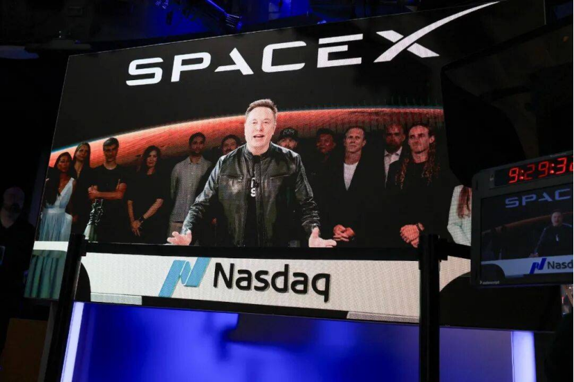 SpaceX上市當天馬斯克遠程講話 圖源：搜狐