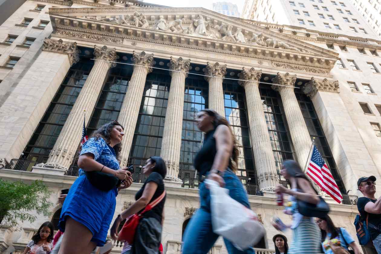 The Dow is lagging behind other major U.S. stock indexes.