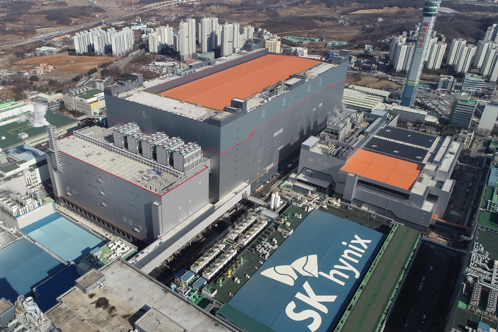 （SK海力士大型半導體工廠全景）