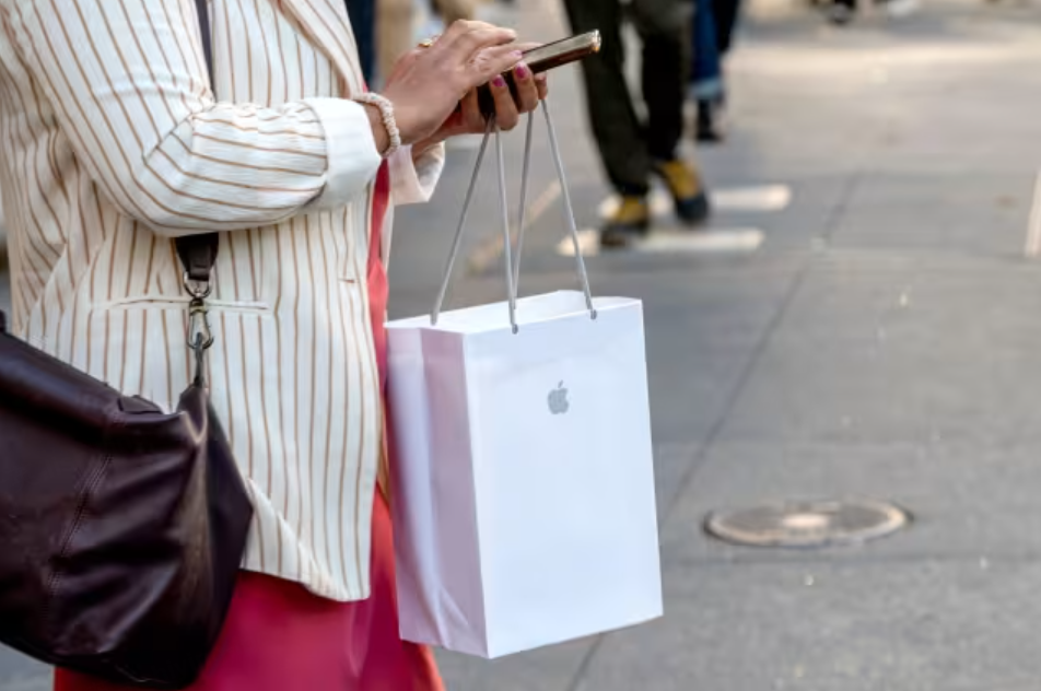 DAVID PAUL MORRIS/BLOOMBERG