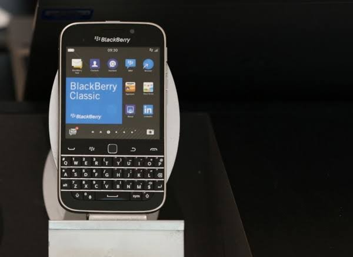 BlackBerry手機 圖源：自由財經